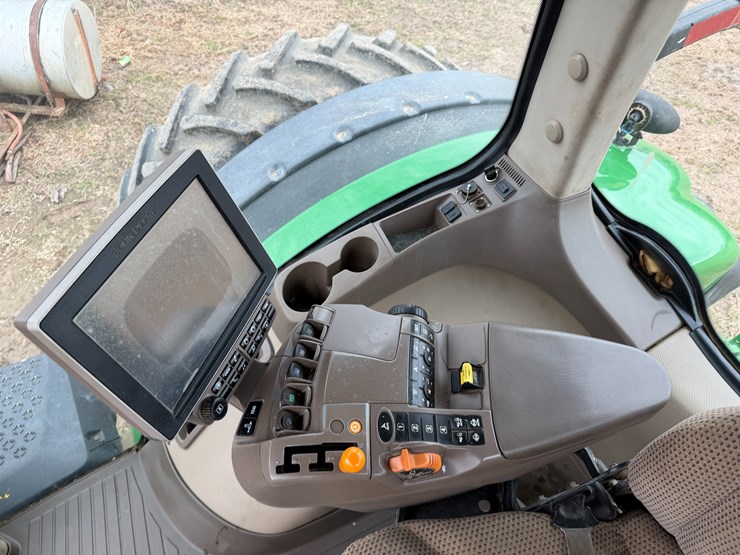 #38653-•-2017-john-deere-8270r-mfwd-tractor-image-57