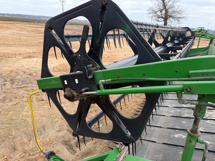 2004-john-deere-925d-image-23