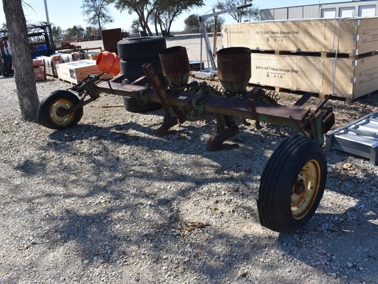 john-deere-2-image-1