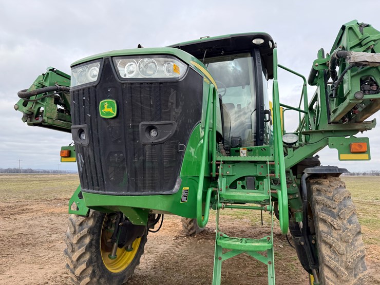 2015-john-deere-r4030-image-47
