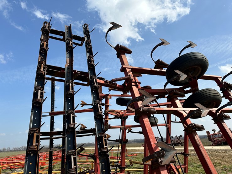 case-ih-4300-image-17