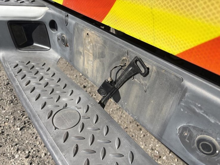 2011-chevrolet-colorado-image-28