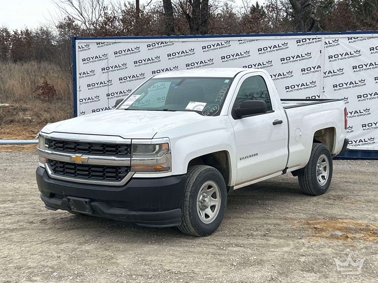 2016-chevrolet-silverado-1500-image-1