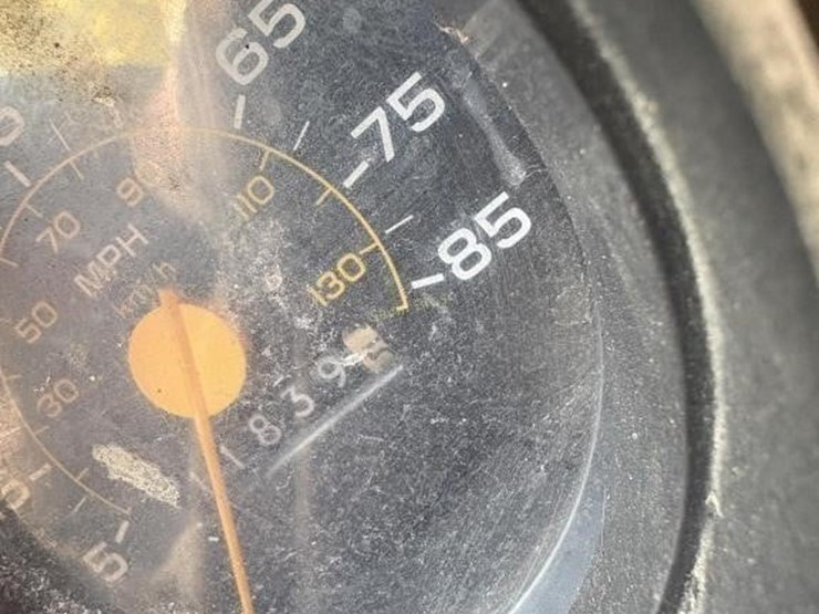 1986-chevrolet-2500-image-9