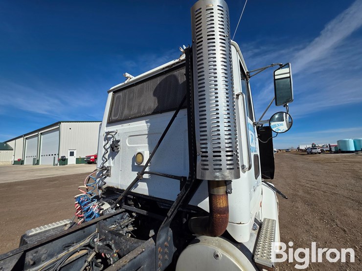 1990-white/gmc-wca64t-image-10