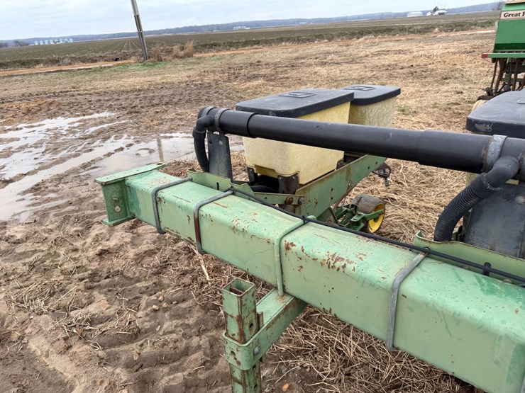 john-deere-7300-image-39