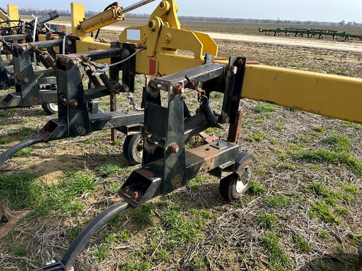 2000-landoll-2000-image-25