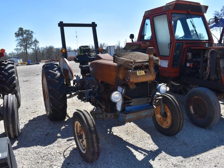 ford-tractor-image-2