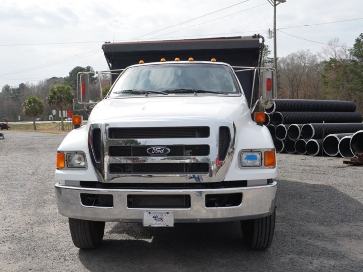 2015-ford-f750-xlt-image-4
