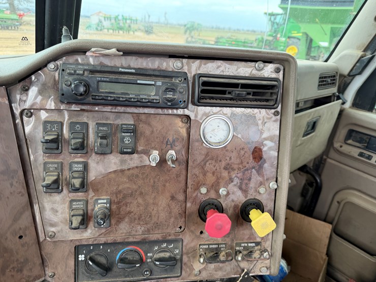 2007-international-9200i-image-63