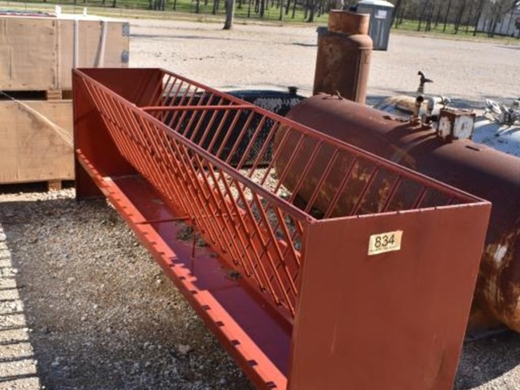 10'-sheep-and-goat-feeder-image-1