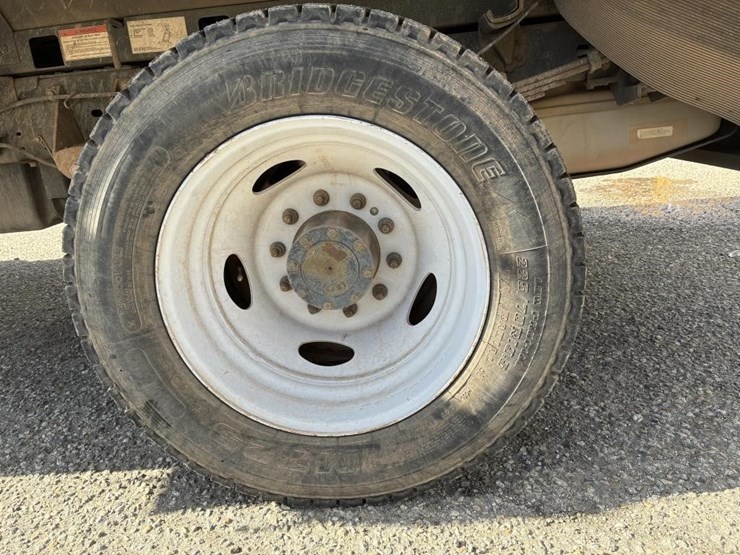 2013-ford-f550-sd-image-5