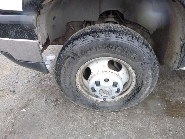 2007-chevrolet-3500-image-27