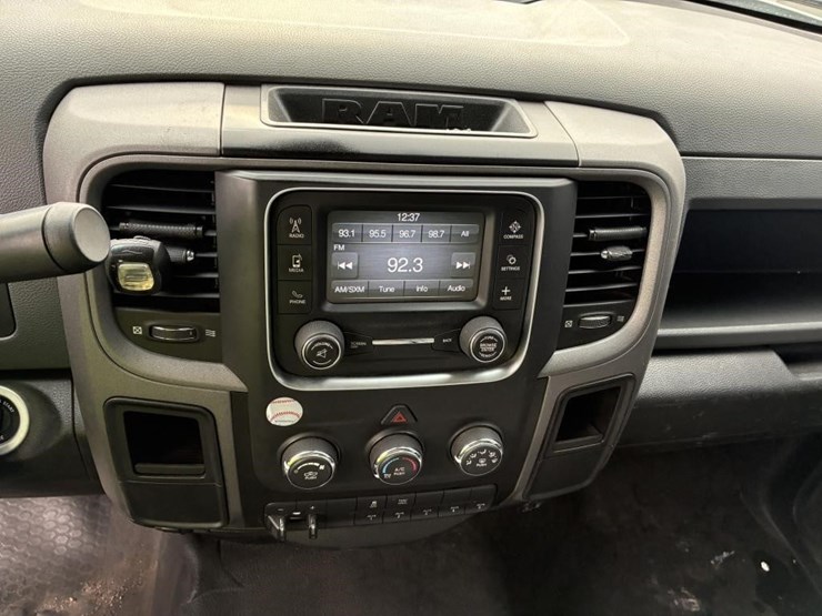 2018-dodge-2500-image-12