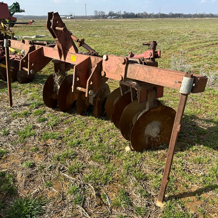 #38699 • Levee Plow