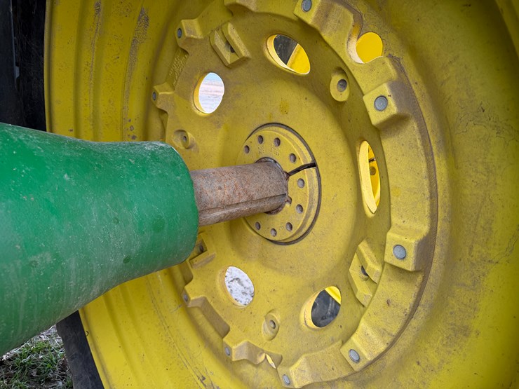 #38653-•-2017-john-deere-8270r-mfwd-tractor-image-11