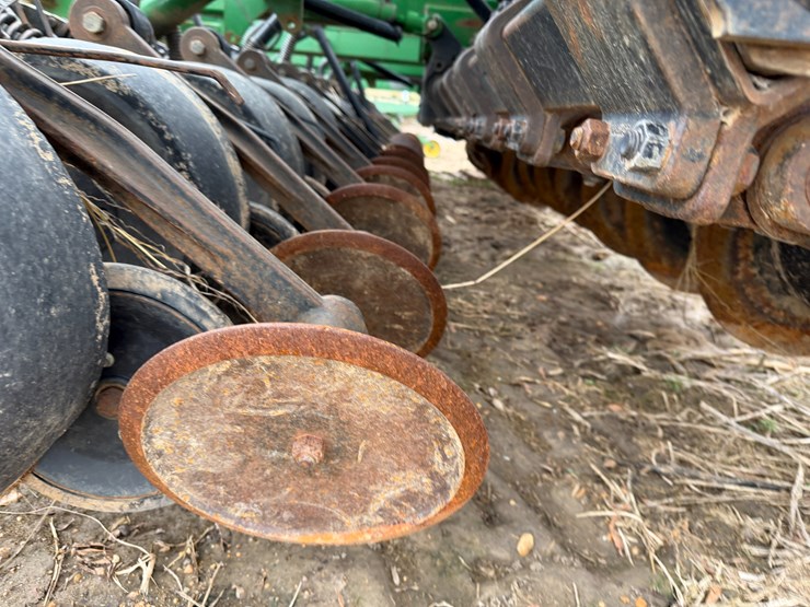 john-deere-1560-image-24