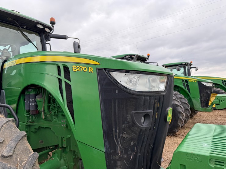 #38653-•-2017-john-deere-8270r-mfwd-tractor-image-35