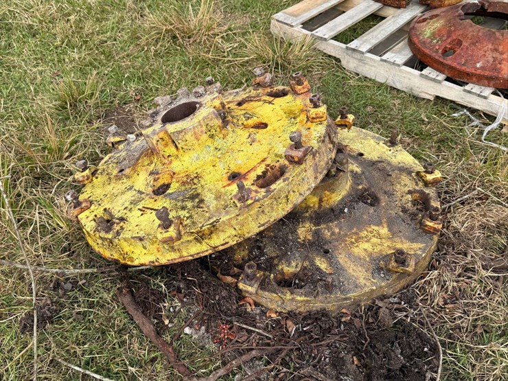 (2)-john-deere-30”-wheel-castings-image-7