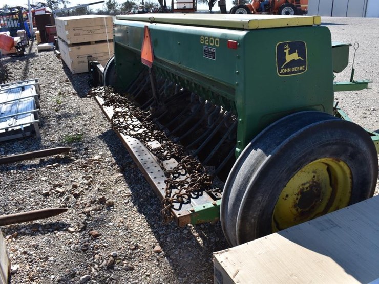 john-deere-8200-image-8