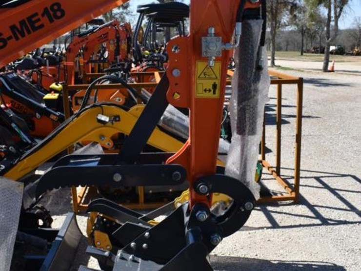 ats-me18-mini-excavator-(serial-#-2511239026xx)-image-3