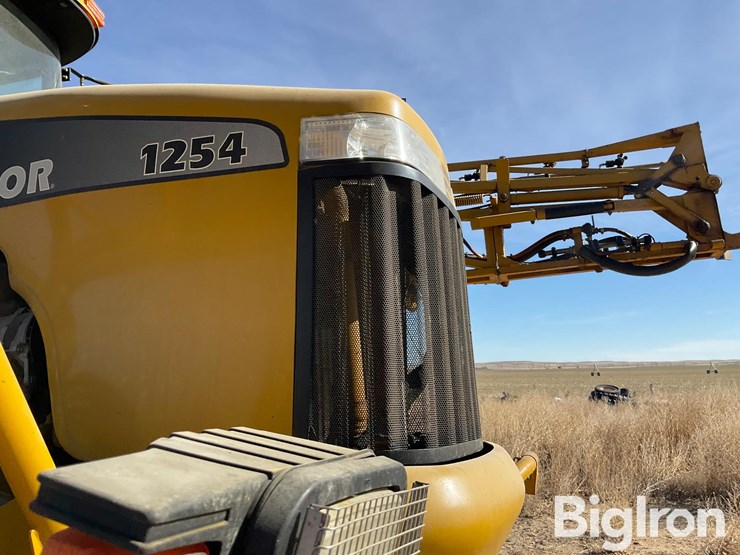 ag-chem-rogator-1254-image-12