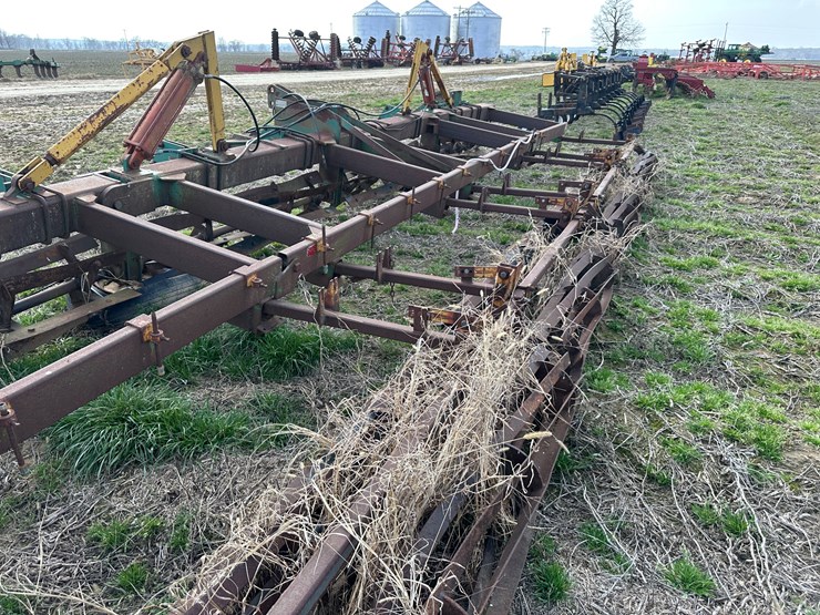 #38708-•-forrest-city-machine-works-26'-chopper-image-46