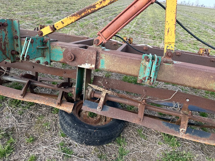 #38708-•-forrest-city-machine-works-26'-chopper-image-24