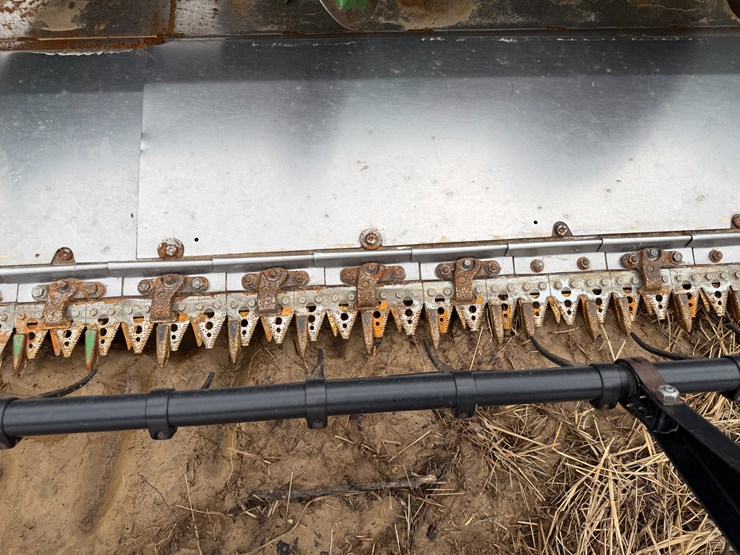 2012-john-deere-630f-image-24