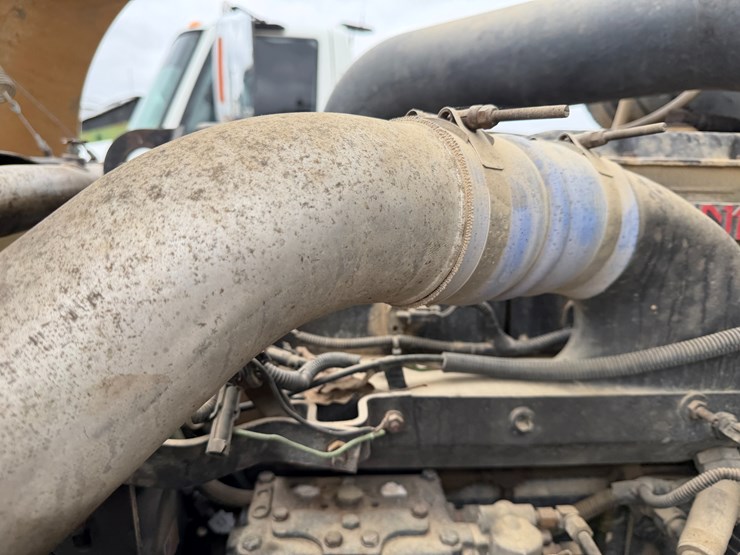 1996-international-9400-image-52