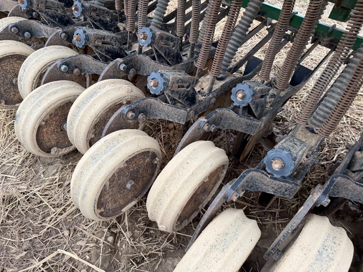 #38669-•-great-plains-spd20-20'-grain-drill-image-17