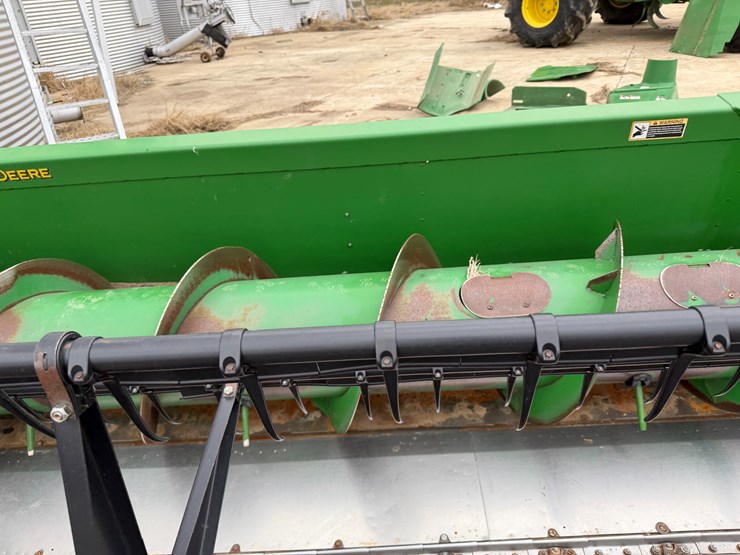 2012-john-deere-630f-image-32