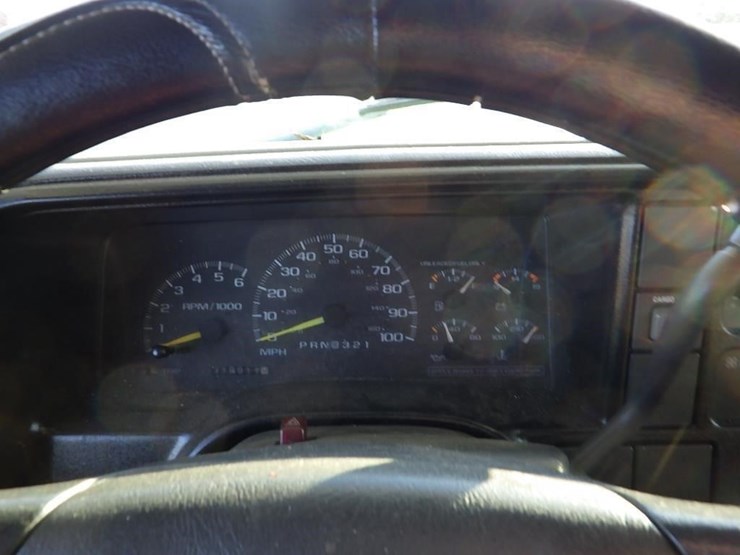 1998-chevrolet-2500-image-27