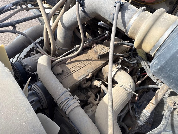 2005-sterling-lt8500-image-20