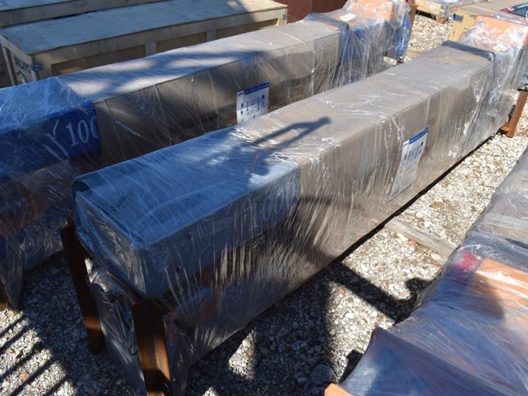 2-post-car-lift-image-2