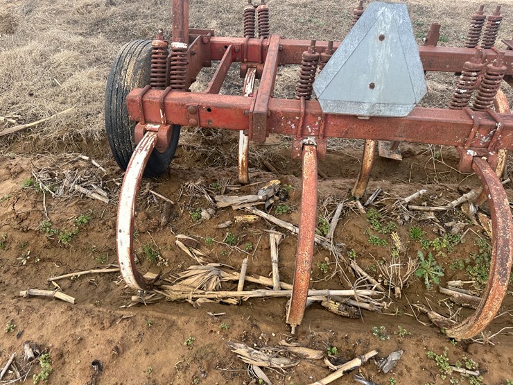 #38726-•-14'-chisel-plow-image-17