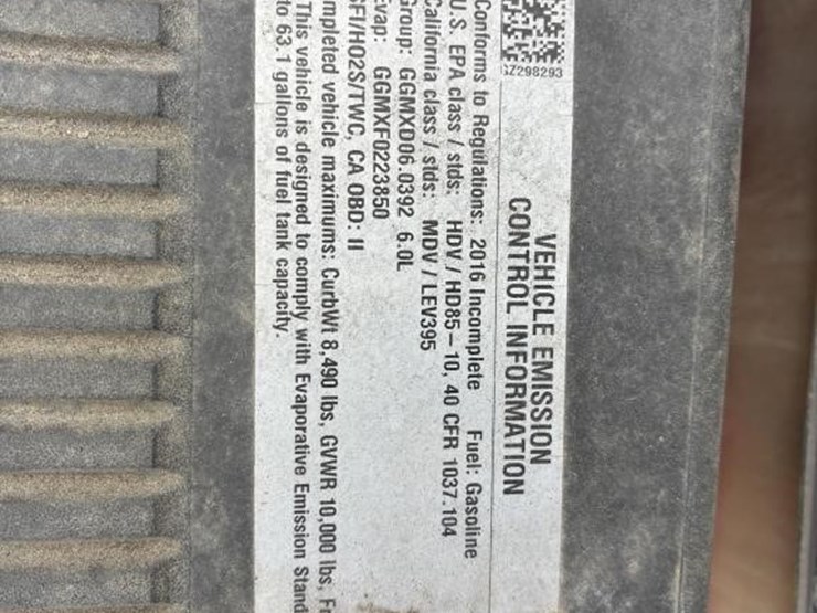 2016-chevrolet-2500-image-8