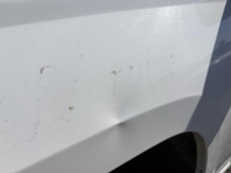 2011-chevrolet-colorado-image-25