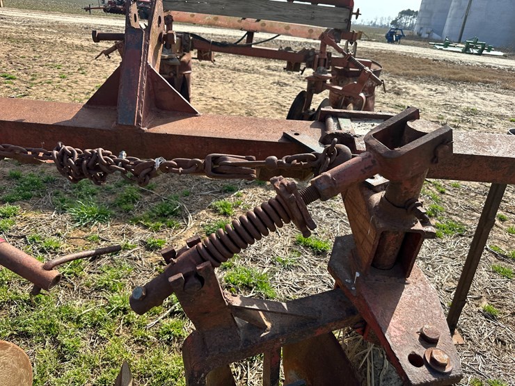 #38699-•-levee-plow-image-9