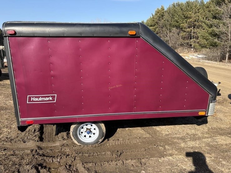haulmark-2-place-enclosed-snowmobile-trailer-image-4