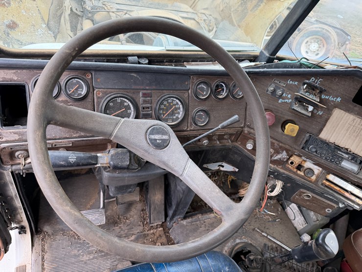 1995-cummins-m11-image-55