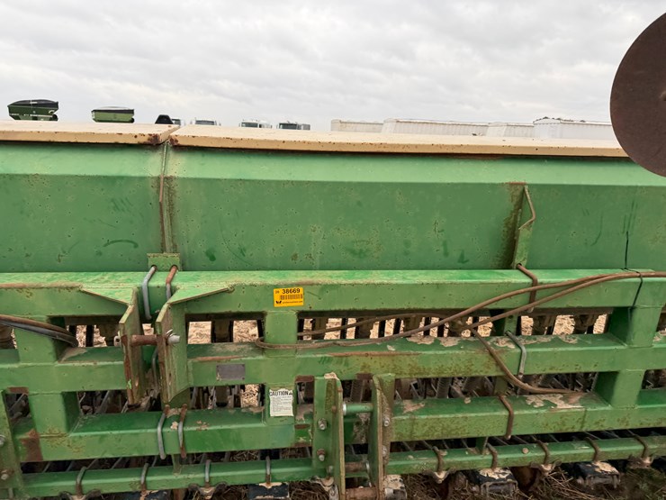 #38669-•-great-plains-spd20-20'-grain-drill-image-32