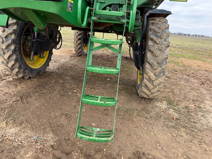 2015-john-deere-r4030-image-46