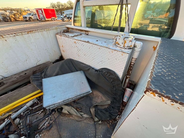 2006-ford-f750-image-23