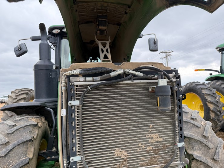 #38653-•-2017-john-deere-8270r-mfwd-tractor-image-48