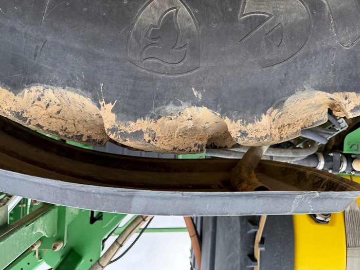 2015-john-deere-r4030-image-6