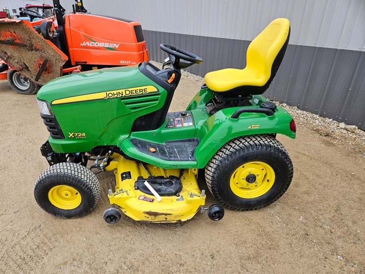 2011-john-deere-x724-image-2