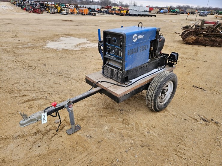 miller-bobcat-225g-image-1