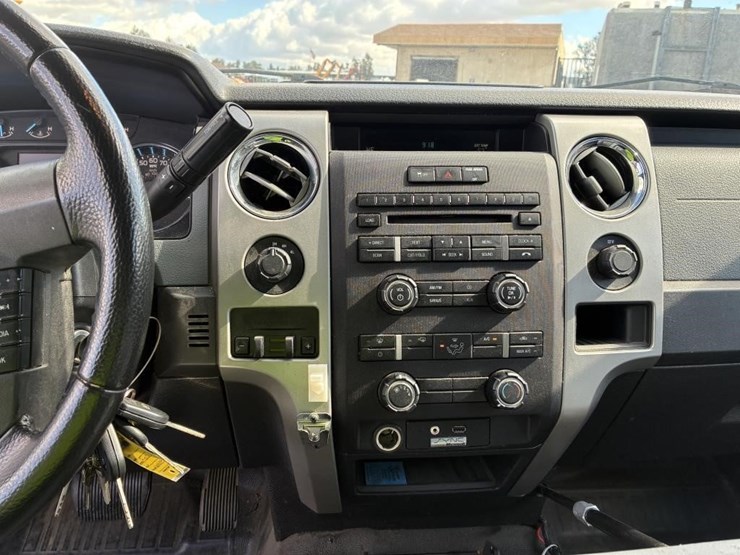 2011-ford-f150-image-13