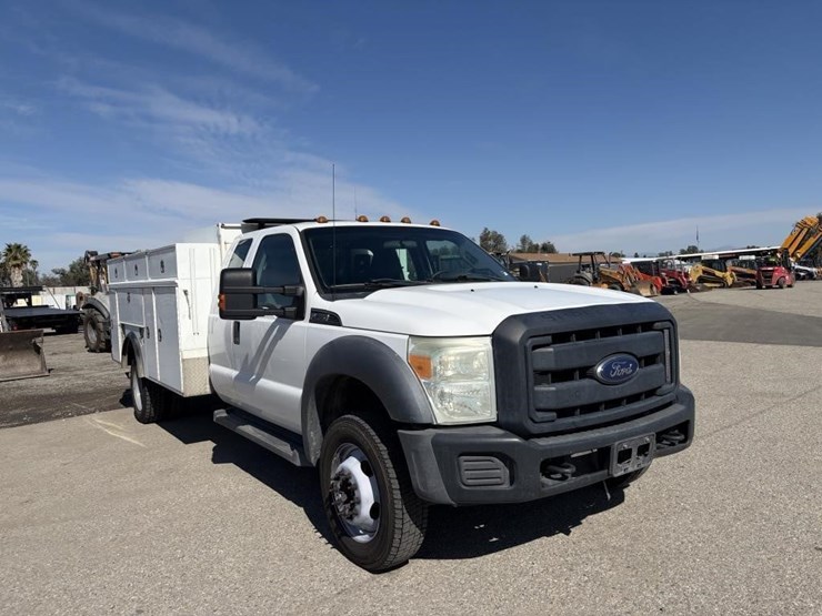 2016-ford-f550-sd-image-2